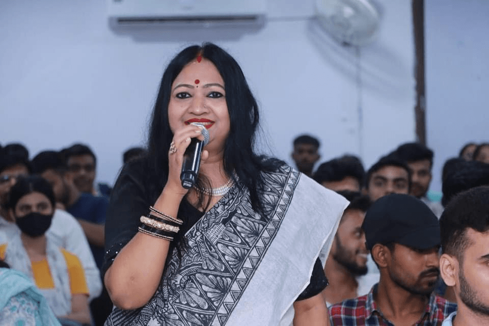 डॉ. नीतू कुमारी नवगीत