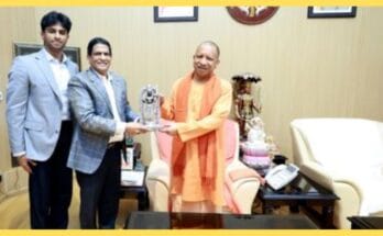 CM Yogi meets Sify Chairman Raju Vegesna