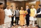 Invest UP Summit: केंद्रीय मंत्री पीयूष गोयल और सीएम योगी ने यामानाशी के गवर्नर का किया स्वागत, 200 से अधिक जापानी सीईओ पहुंचे भारत